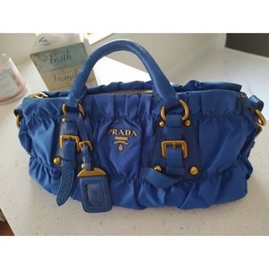 Elegant! Prada Nylon Bag